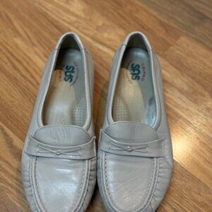 SAS Tripad Easier Loafer Comfort Shoes Women's 8.5WW Bone Cream Leather Slip-On